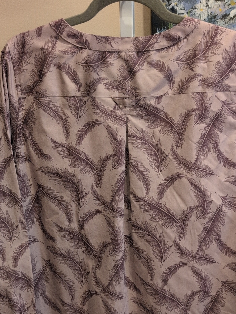 Duluth Lavender Feather-Print Women's Button Down Tunic - Picture 5 of 6